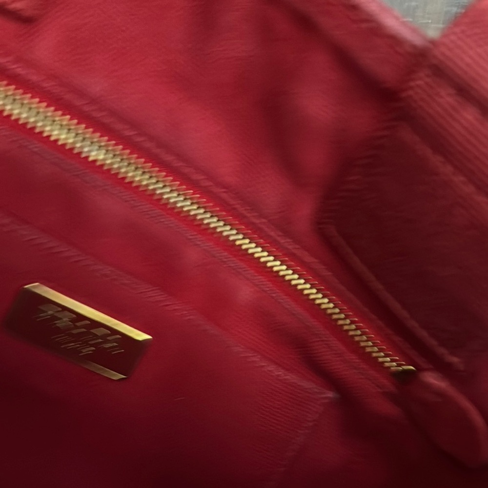 Prada Canapa Pre Owned Red Tote Canvas Bag Logo and Structured Design.Code 194/A - Picture 13 of 17